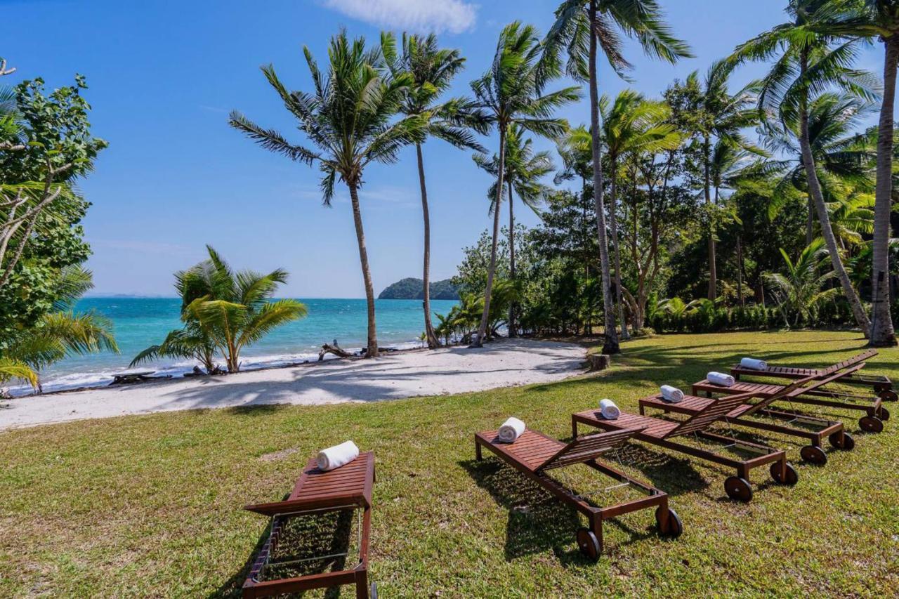 Coral Cove Beachfront Villa - Koh Chang Exterior foto
